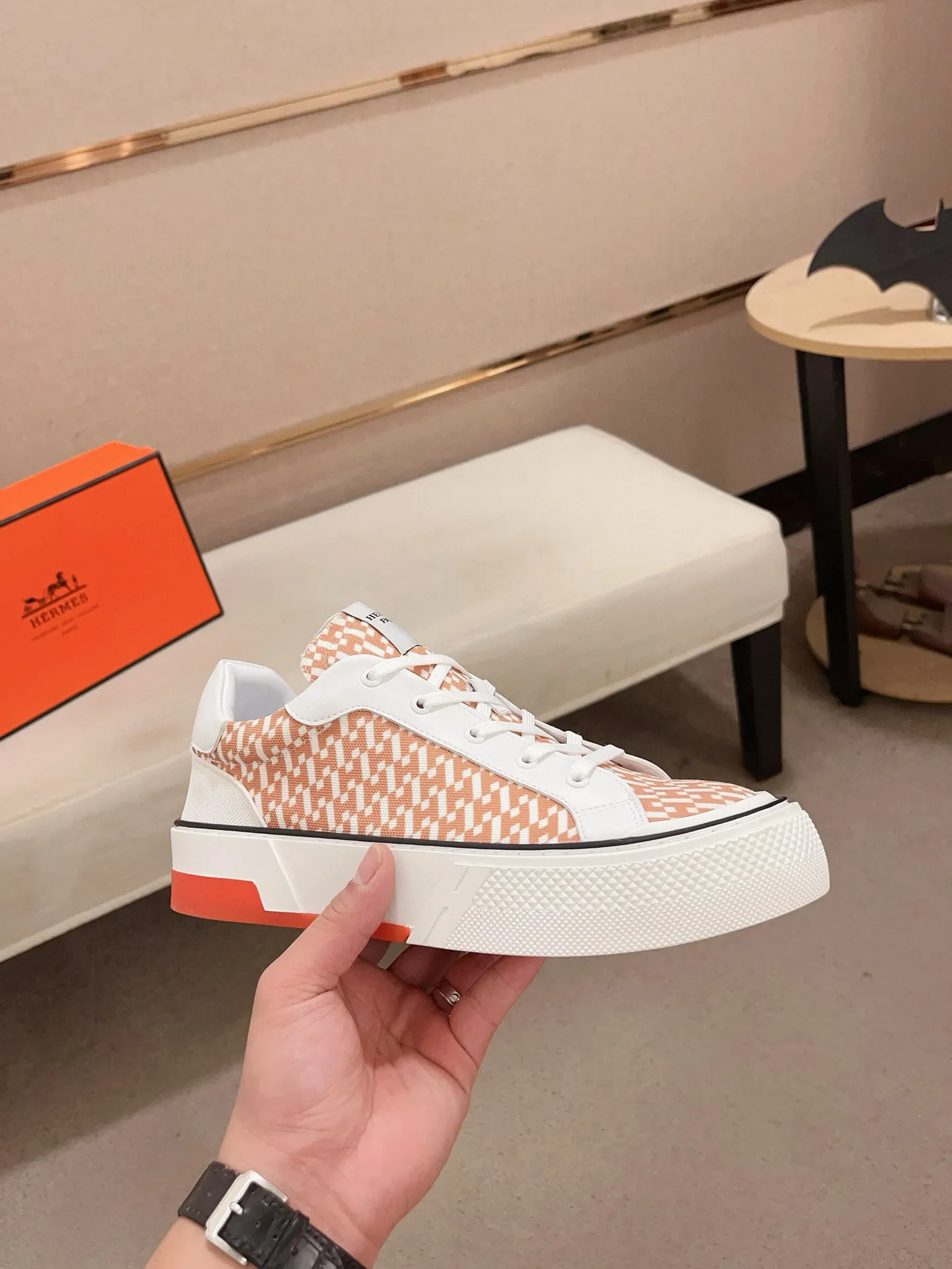 Men's clothing and shoes💰: 440💰《HERMES》【Classic Original Version】Hermès; Top 🔝 Purchasing Agency 🔍🔍Latest 🇺🇸Sold simultaneously at counters, original imported from Italy ▲▲Cow leather▲ ▲Exquisite workmanship (Italian 🇮🇹imported water-dyed 🐂cowhide lining) sole: original sole provided by the original factory, ⚠️exclusive double-layer activity·TPR·rubber·combined molded outsole; Code number: 38-46